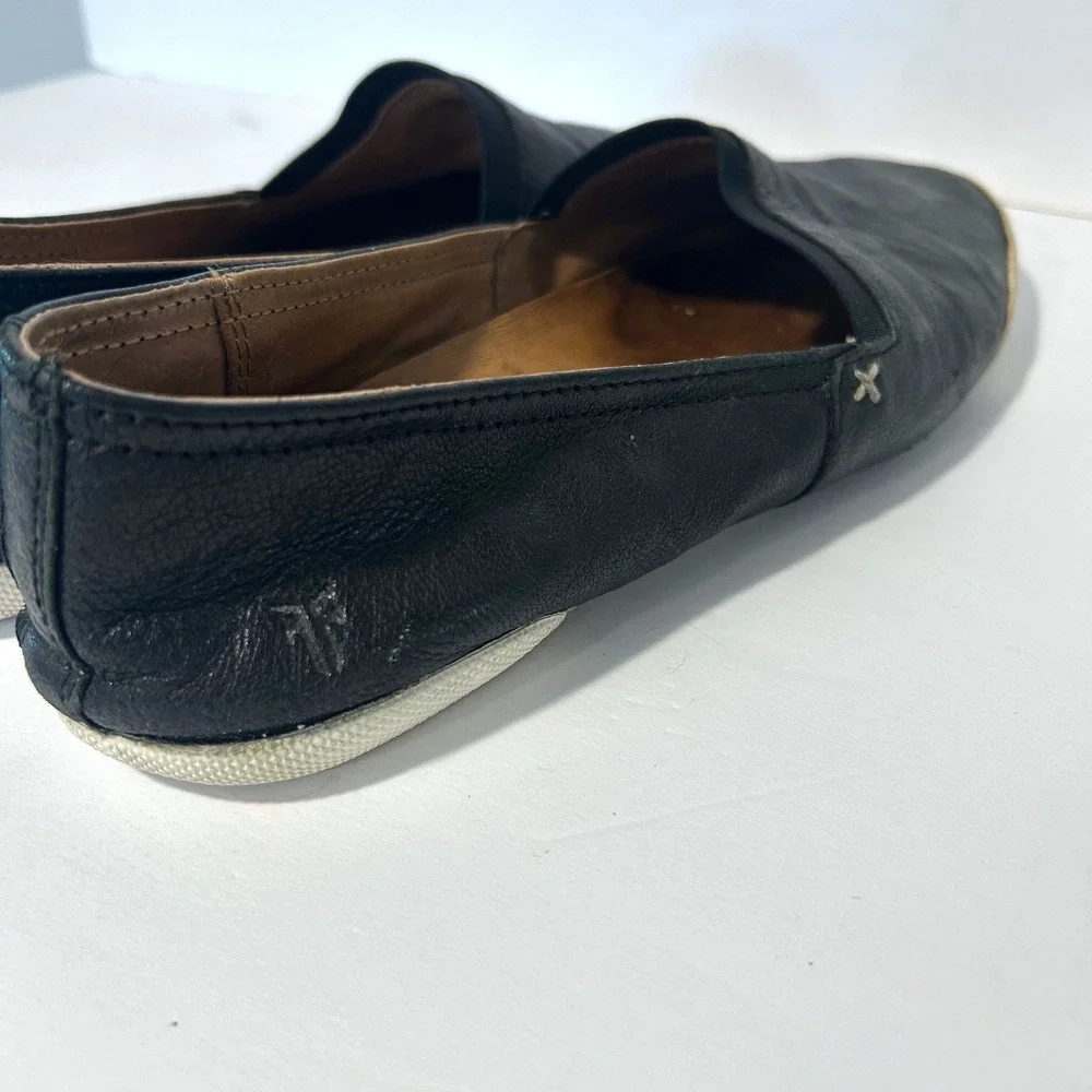 Frye Melanie Slip On Sneakers Womens 9 Black Leather Low Top Flats Luxury Casual